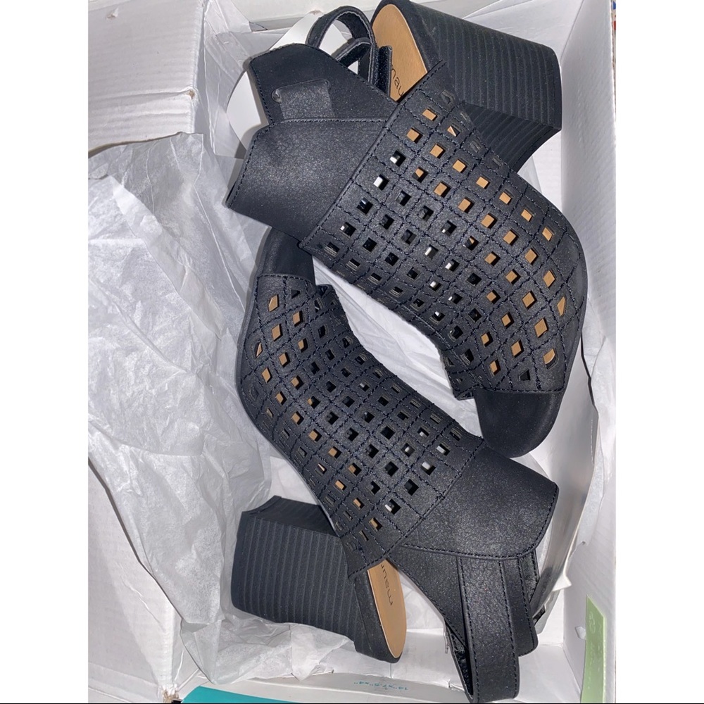 NWT open toe